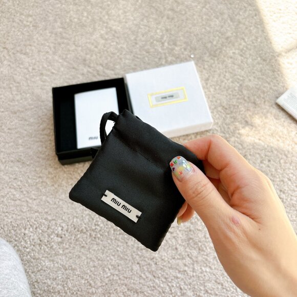 BRAND NEW MIUMIU BOX AND POUCH - Picture 3 of 4